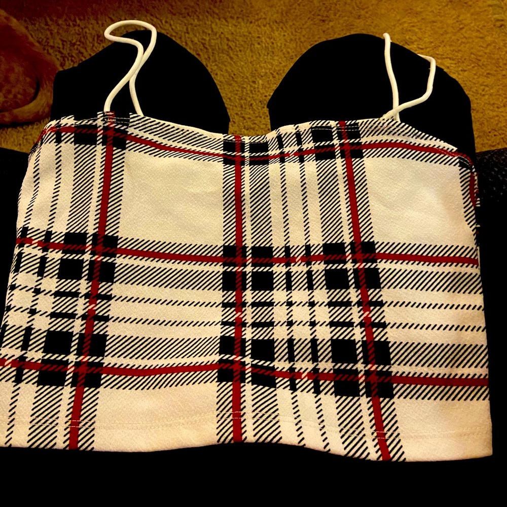 Cute white plaid crop top